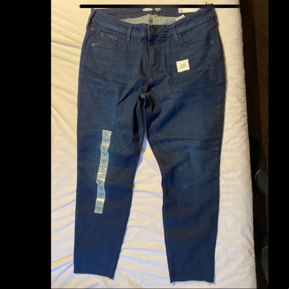 Old Navy Rockstar Super Skinny
